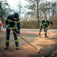 2023-12-27_THL1-Straße-reinigen_06.jpg
